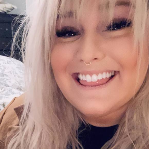 Meet your Posher, Marieve - Picture 1 of 1